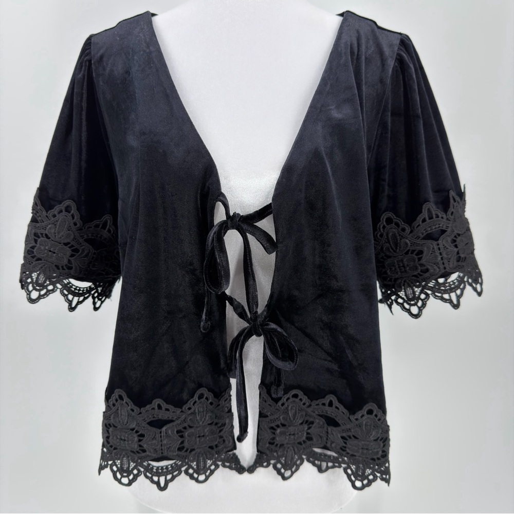 Calligraphie Black Velvet Tie Front Lace Trim Boho Cottage Coquette Festival‎ M